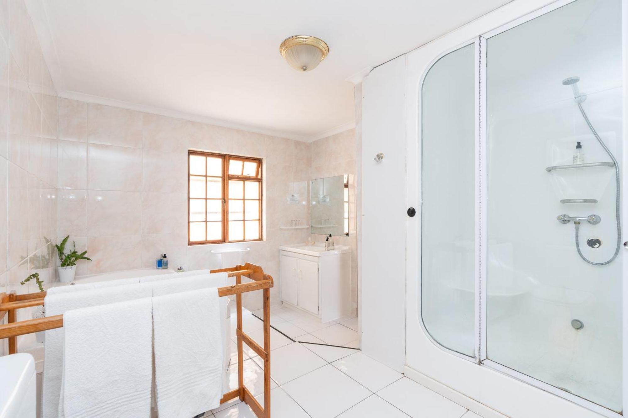 Montagu Little Sanctuary - Hot Spring Access At Reduced Price Apartment Exterior photo