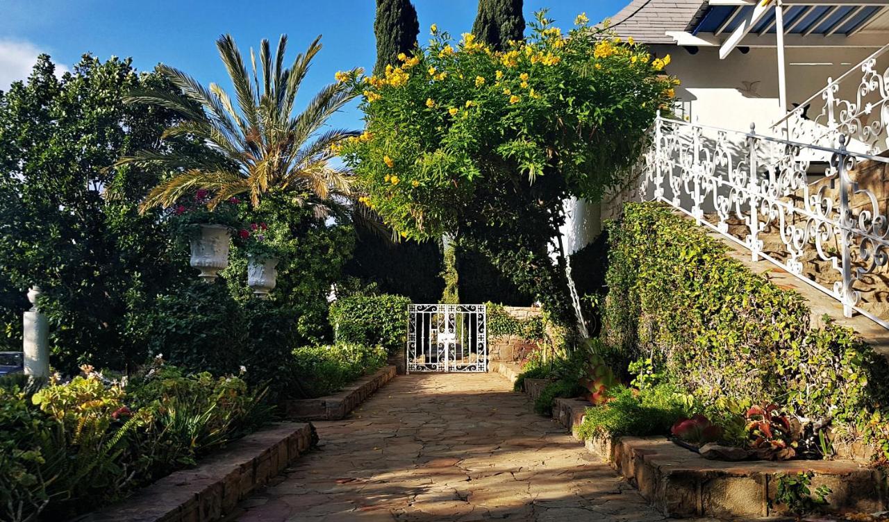 Montagu Little Sanctuary - Hot Spring Access At Reduced Price Apartment Exterior photo