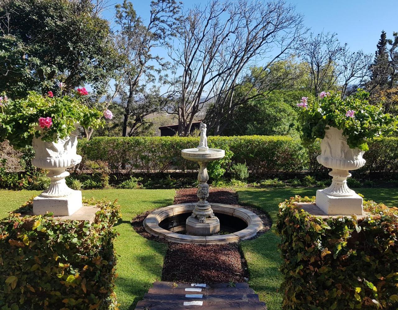Montagu Little Sanctuary - Hot Spring Access At Reduced Price Apartment Exterior photo